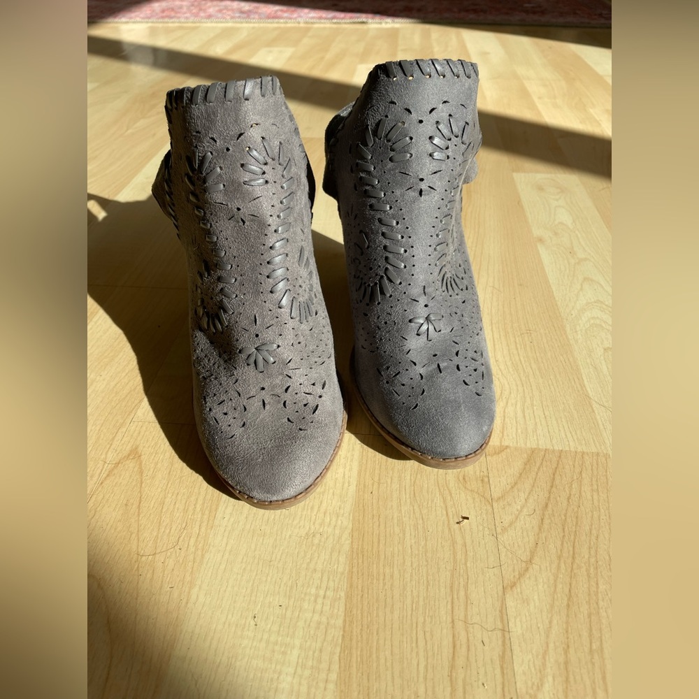 Maurice’s Embroidered Booties